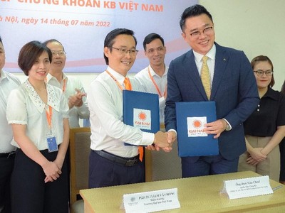 Chứng khoán KB Việt Nam đặt kỳ vọng gì khi hợp tác cùng Đại học Đại Nam? 