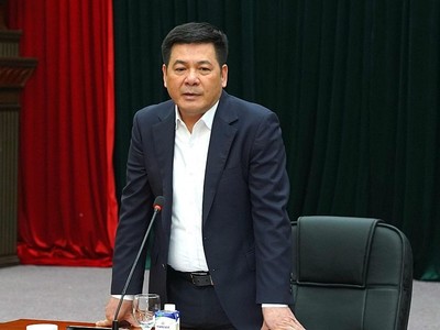 Bộ trưởng Nguyễn Hồng Diên chỉ đạo không để đứt gãy nguồn cung than cho sản xuất điện, phân bón trong mọi tình huống.