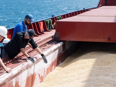 Tổng thống Putin cảnh báo Nga có thể hủy bỏ thỏa thuận xuất khẩu ngũ cốc sau 60 ngày