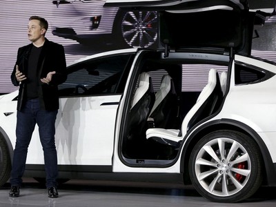 Doanh số của Tesla tăng vọt sau khi phát động cuộc chiến giảm giá, nhưng vẫn gây thất vọng