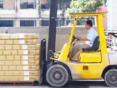 Doanh thu giảm trong khi chi phí tăng đã kéo lùi lợi nhuận của Công ty cổ phần Nam Việt trong quý II/2023.