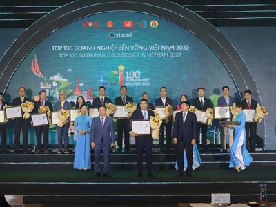 6 năm liên tiếp BVSC đón nhận giải thưởng top 100 doanh nghiệp bền vững Việt Nam