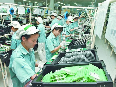 Trong cuộc đua thu hút đầu tư nước ngoài, Việt Nam có các lợi thế về nguồn nhân lực dồi dào, chi phí đầu tư thấp, tài nguyên thiên nhiên đa dạng. Ảnh: Đ.T