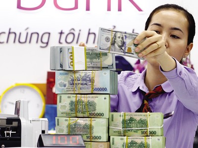 Tỷ giá VND/USD trên thị trường tự do từ đầu năm đến nay tăng khoảng 4%. Ảnh: Đức Thanh