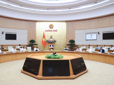 Thủ tướng Phạm Minh Chính chủ trì phiên họp Chính phủ chuyên đề xây dựng pháp luật tháng 4/2024. (Ảnh: Nhật Bắc)