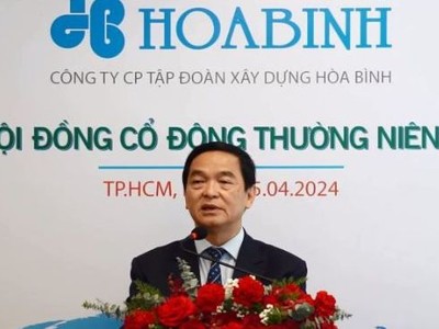 Chủ tịch HĐQT HBC Lê Viết Hải phát biểu tại Đại hội đồng cổ đông thường niên năm 2024 diễn ra theo hình thức trực tuyến ngày 25/4/2024.