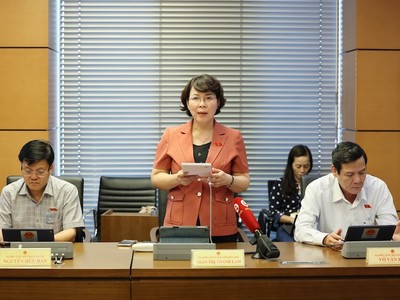 Đại biểu Trần Thị Thanh Lam (Bến Tre) phát biểu - (Ảnh: Duy Linh).