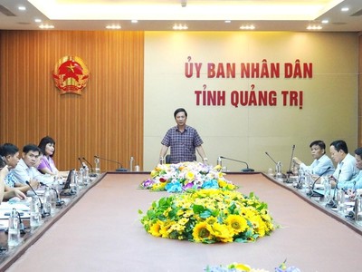 Phó chủ tịch UBND tỉnh Quảng Trị Hoàng Nam chủ trì cuộc họp xem xét đề xuất của Công ty CP Bệnh viện Mắt VISI Đông Hà