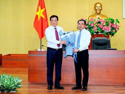 Nguyên Chủ tịch UBND tỉnh Hải Dương Triệu Thế Hùng nhận nhiệm vụ tại Quốc hội