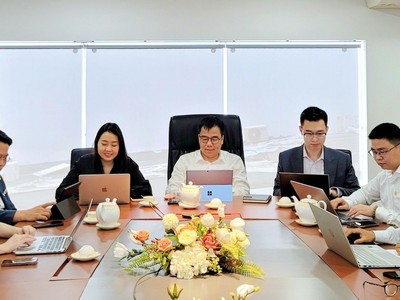 Ban lãnh đạo Bamboo Capital và BCG Land trả lời các câu hỏi của cổ đông tại Hội nghị nhà đầu tư.