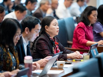 Hội nghị đại biểu Quốc hội chuyên trách được tổ chức tại Nhà Quốc hội trong hai ngày 25-26/3