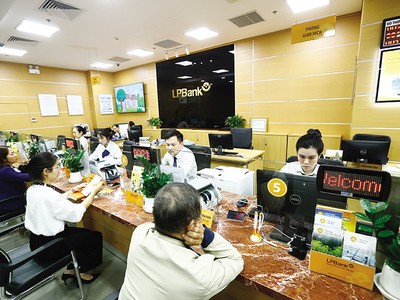 Mặt bằng lãi suất giảm và chủ trương bơm mạnh vốn hơn vào nền kinh tế đang kích thích kênh đầu tư bất động sản.