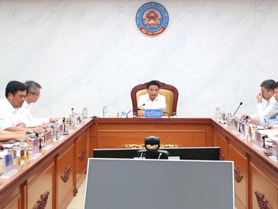 Bộ trưởng Bộ Tài chính Nguyễn Văn Thắng chủ trì hội nghị. (Ảnh: Đức Minh)