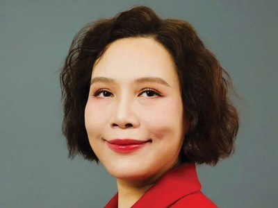 Bà Dương Thuý Quỳnh , Nhà khai vấn lãnh đạo