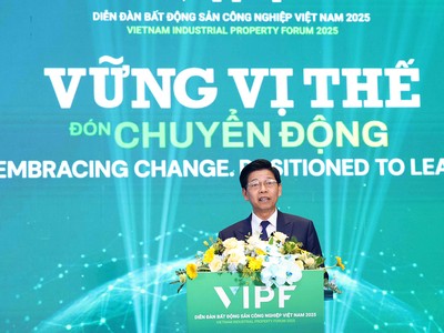 Ông Phạm Văn Hoành - Tổng Biên tập Báo Tài chính - Đầu tư, Trưởng ban Tổ chức VIPF 2025 phát biểu khai mạc tại Diễn đàn