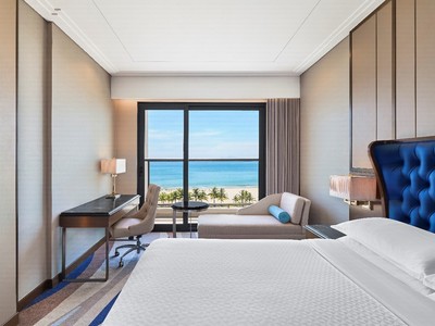 Không gian nghỉ dưỡng bên biển hiện đại, sang trọng.