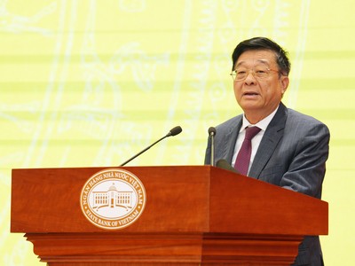 TS. Nguyễn Quốc Hùng, Phó Chủ tịch kiêm Tổng Thư ký Hiệp hội Ngân hàng phát biểu tại Hội nghị.