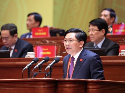 Phó trưởng ban Nội chính Trung ương Đặng Văn Dũng trình bày tham luận - Ảnh: TTXVN.