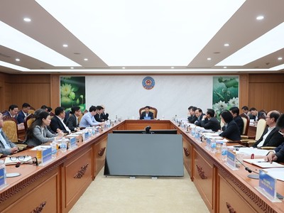 Bộ Tài chính đẩy mạnh thu ngân sách, siết tiến độ giải ngân