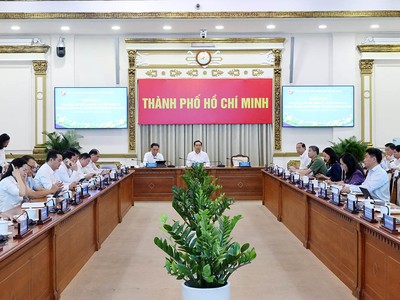 TP.HCM bàn cách tạo thêm 300.000 tỷ đồng cho nền kinh tế