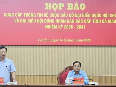 Ông Hồ Trung Việt - Trưởng Ban Tuyên giáo và Dân vận tỉnh, Thành viên Ban chỉ đạo bầu cử tỉnh Cà Mau phát biểu chỉ dạo tại buổi Họp báo