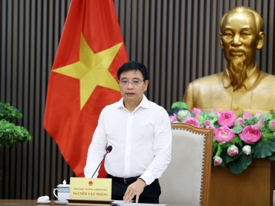 Phó Thủ tướng Nguyễn Văn Thắng chủ trì cuộc họp về phương án chấm điểm KPI các bộ, ngành, địa phương về thực hiện giải ngân vốn đầu tư công - Ảnh: VGP.