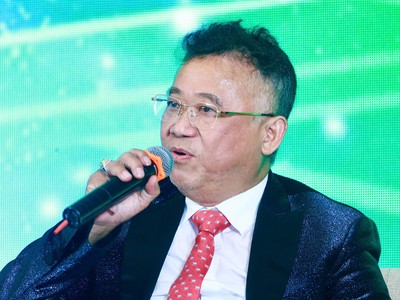 Ông Đặng Thành Tâm, Chủ tịch Chủ tịch Tổng công ty Phát triển Đô thị Kinh Bắc (KBC) chia sẻ tại hội thảo. Ảnh: Dũng Minh