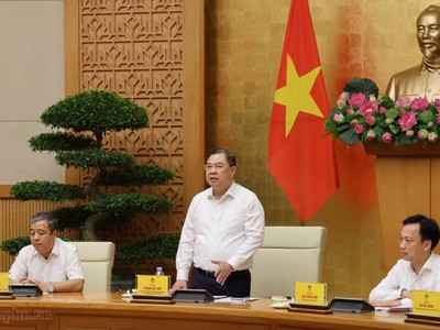 Phó Thủ tướng Thường trực yêu cầu tăng cường bảo vệ chính trị nội bộ, bảo vệ bí mật nhà nước, siết chặt kỷ luật, kỷ cương.Ảnh: VGP
