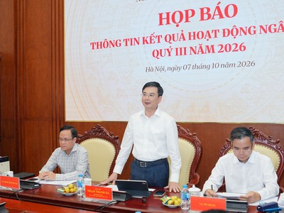 Phó Thống đốc Phạm Thanh Hà phát biểu tại cuộc họp