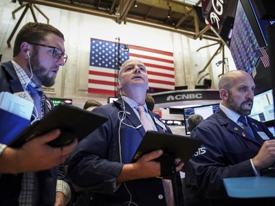 Giao dịch chứng khoán khối ngoại ngày 28/8: Bán ròng tới hơn 1.240 tỷ đồng, ồ ạt xả bluechip