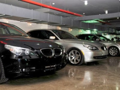 Cựu cảnh sát tham gia đường dây buôn lậu xe sang