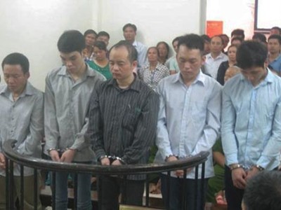 Các bị cáo tại tòa