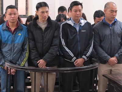 Các bị cáo tại tòa