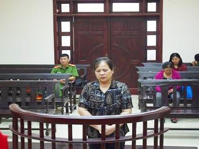 Bị cáo Nguyễn Thị Xinh.