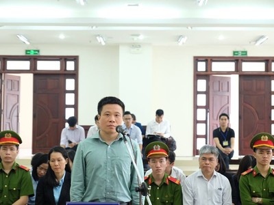 Bị cáo Hà Văn Thắm.