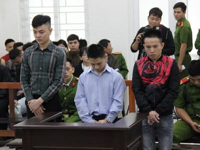 Nhận tiền công 51 triệu đồng buôn lậu xe ô tô từ Lào, 8x lĩnh án 9 năm tù