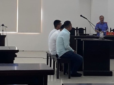 Các bị cáo tại tòa.