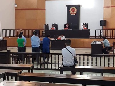 Hà Nội: Phạt tù đường dây làm giả sổ tạm trú để xin cấp visa