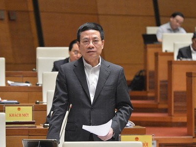 Bộ trưởng Bộ Thông tin - Truyền thông Nguyễn Xuân Hùng