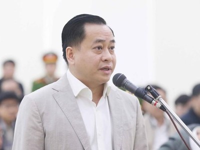 Bị can Phan Văn Anh Vũ tại phiên tòa năm 2020.