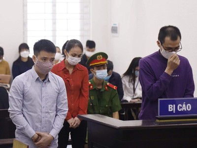 Các bị cáo tại tòa.