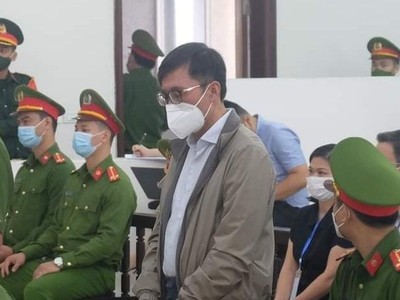 Nộp xong 5 tỷ đồng, cựu Phó Tổng cục trưởng lĩnh án 14 năm tù 