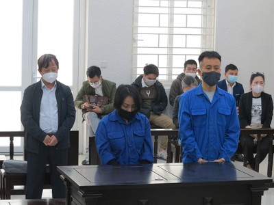 Bị cáo Vân và đồng phạm.