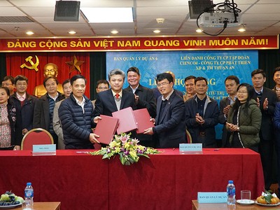 Ký chính thức gói thầu XL.02 đầu tiên Dự án Đầu tư xây dựng cầu Cửa Hội