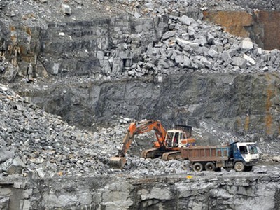 Bà Phạm Thị Hinh, cựu Chủ tịch HĐQT CTCP Công nghiệp khoáng sản Bình Thuận (KSA) bị khởi tố vì thao túng cổ phiếu