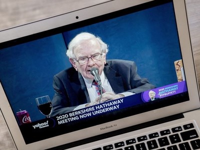 Warren Buffett thừa nhận sai lầm khi đầu tư vào cổ phiếu hàng không