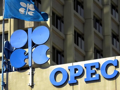 Giá dầu giảm trước dấu hiệu OPEC+ tăng dần sản lượng trở lại