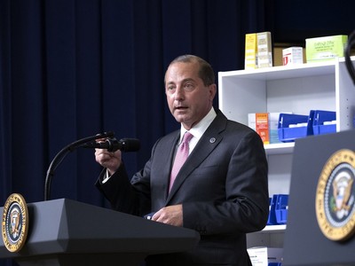 Bộ trưởng Y tế và Dịch vụ Nhân sinh Mỹ Alex Azar