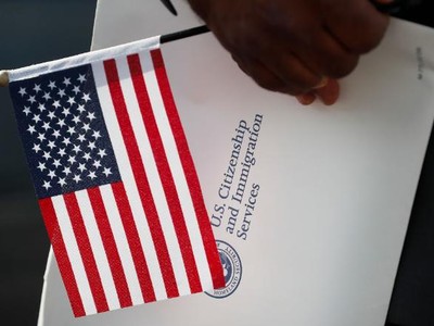 Lời giải cho số lượng kỷ lục người từ bỏ quốc tịch Mỹ trong năm 2020