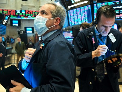 Cổ phiếu vừa và nhỏ có hiệu suất vượt trội hơn so với cổ phiếu vốn hoá lớn khi có thông tin vắc xin